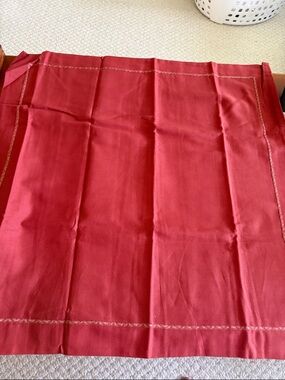 Martha Stuart Brick Red/rust Cotton sham pillow cases, set of 2. Brand NEW.